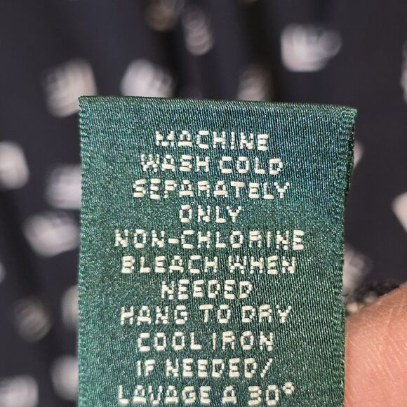 LRL Fit Flare Dress Sz 8 F Black Geometric Print V Neck Officecore Chic Midi - Picture 8 of 9